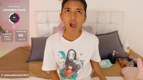 Snapshot of yuliethpetite chatting on September 19, 2025, 5:02 pm yuliethpetite online show from September 19, 2025, 5:02 pm