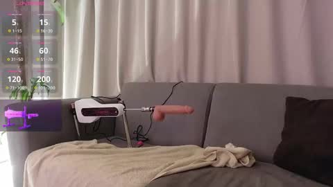 Snapshot of yuliethpetite chatting on October 21, 2025, 11:44 am yuliethpetite online show from October 21, 2025, 11:44 am