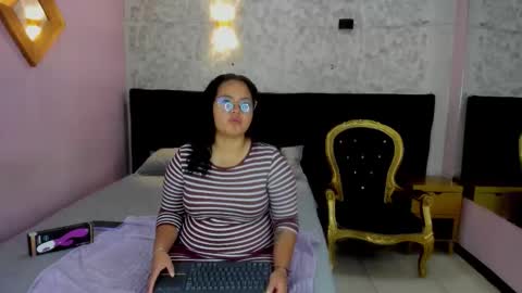 YumiViolet online show from February 7, 2026, 7:50 pm