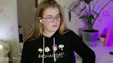 Snapshot of yumm_lolly chatting on September 28, 2025, 5:18 pm Polly online show from September 28, 2025, 5:18 pm