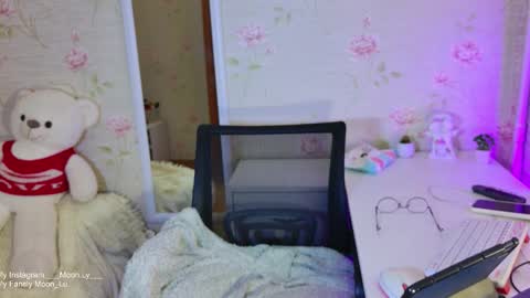 Snapshot of yumm_lolly chatting on October 12, 2025, 12:26 pm Polly online show from October 12, 2025, 12:26 pm