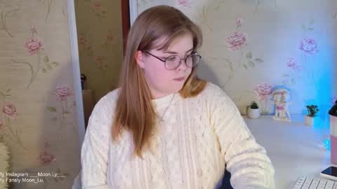 Snapshot of yumm_lolly chatting on October 24, 2025, 6:59 pm Polly online show from October 24, 2025, 6:59 pm