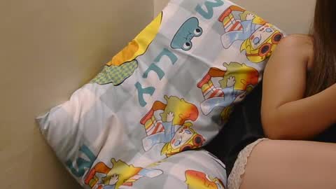 yummyclaya online show from July 26, 2026, 4:42 am
