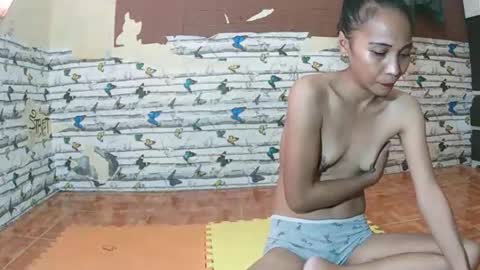 Snapshot of yummysexyhardnipple08 chatting on September 9, 2025, 4:56 am jhess online show from September 9, 2025, 4:56 am