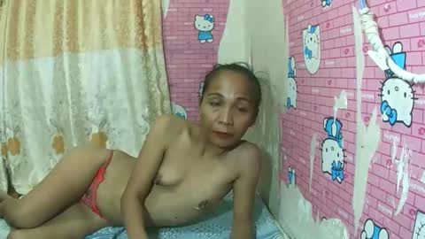 Snapshot of yummysexyhardnipple08 chatting on November 5, 2025, 3:01 pm jhess online show from November 5, 2025, 3:01 pm