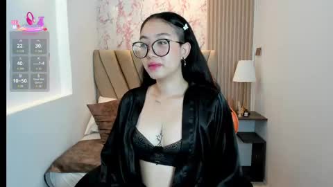 Snapshot of yuna__min chatting on September 17, 2025, 12:07 pm Yuna online show from September 17, 2025, 12:07 pm