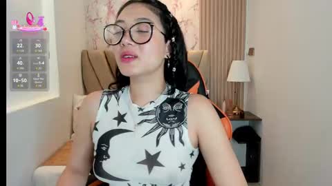 Snapshot of yuna__min chatting on September 27, 2025, 2:55 pm Yuna online show from September 27, 2025, 2:55 pm