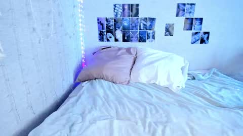 Snapshot of yunapeace chatting on September 13, 2025, 9:20 am Yuna online show from September 13, 2025, 9:20 am