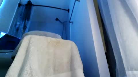 yung3587 online show from December 11, 2024, 7:57 pm