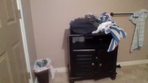 Snapshot of yungstallion10 chatting on November 12, 2025, 11:32 am Fire 0range kush online show from November 12, 2025, 11:32 am