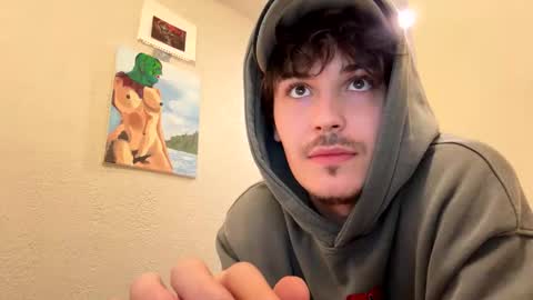 yungstudbev online show from December 22, 2025, 12:40 am