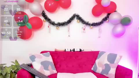 Yunna online show from December 17, 2025, 11:38 am