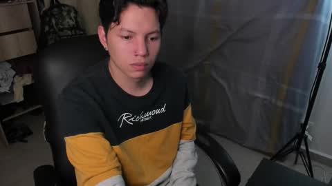 Snapshot of yurii_moody chatting on February 17, 2025, 12:32 am yurii_moody online show from February 17, 2025, 12:32 am