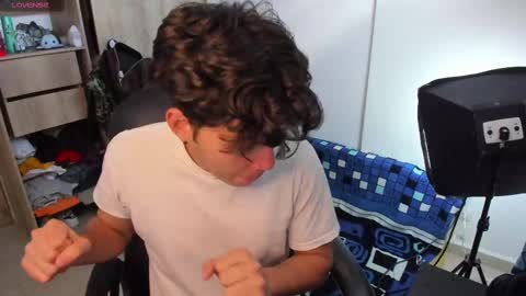 Snapshot of yurii_moody chatting on September 15, 2025, 6:19 pm yurii_moody online show from September 15, 2025, 6:19 pm