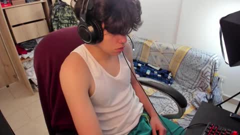 Snapshot of yurii_moody chatting on October 19, 2025, 9:26 pm yurii_moody online show from October 19, 2025, 9:26 pm