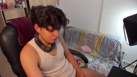 yurii_moody online show from October 22, 2025, 6:18 pm