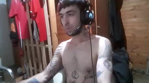 Yuumi online show from November 12, 2025, 6:58 am