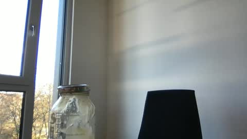 Snapshot of yvesbunnny chatting on November 19, 2025, 11:43 am yvesbunnny online show from November 19, 2025, 11:43 am