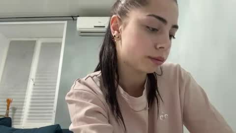 Lina online show from June 2, 2026, 5:15 pm