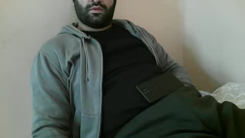 Snapshot of yxxtxxdentyk chatting on December 10, 2024, 4:56 am Bi BearXXX online show from December 10, 2024, 4:56 am