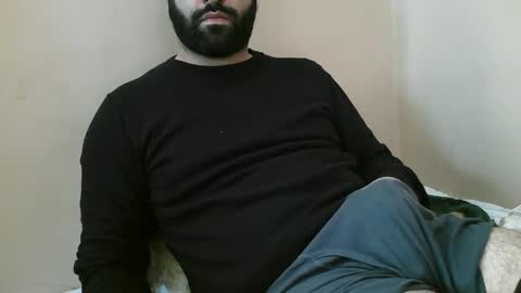 Snapshot of yxxtxxdentyk chatting on January 22, 2025, 5:37 am Bi BearXXX online show from January 22, 2025, 5:37 am