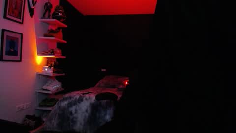 zac_muller1 online show from November 25, 2025, 7:08 am