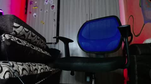 Zac Freelance model online show from February 20, 2025, 7:01 am