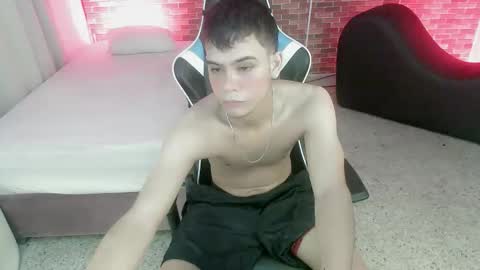 ZACARIAS online show from September 19, 2025, 4:58 am