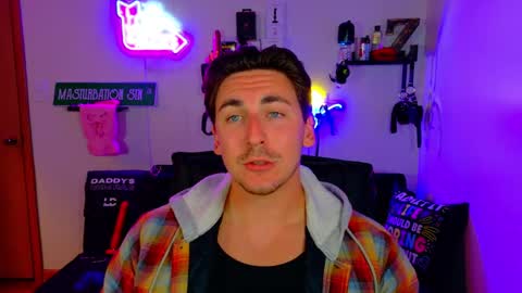 Snapshot of zach_rhyder chatting on September 28, 2025, 1:44 am Zach Rhyder online show from September 28, 2025, 1:44 am