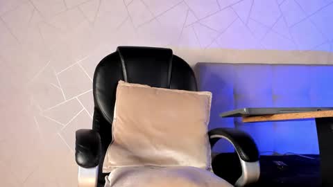 Snapshot of zack_conor chatting on February 11, 2026, 10:15 pm zack conor online show from February 11, 2026, 10:15 pm