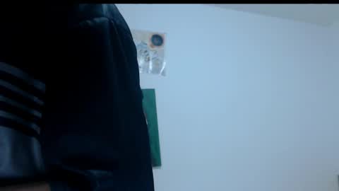 Snapshot of zack_kingg chatting on May 22, 2026, 6:57 pm Zack King online show from May 22, 2026, 6:57 pm