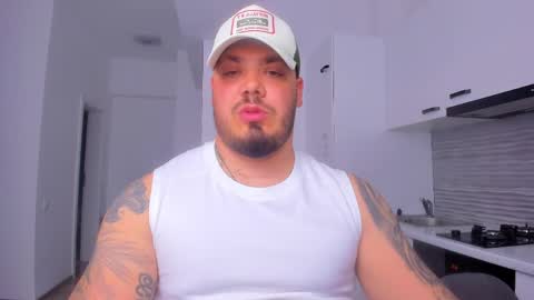 Snapshot of zackconnorsx chatting on April 19, 2026, 8:55 pm Zack online show from April 19, 2026, 8:55 pm