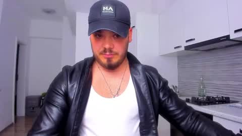 Snapshot of zackconnorsx chatting on May 8, 2026, 9:53 pm Zack online show from May 8, 2026, 9:53 pm