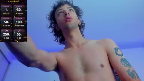 Snapshot of zackcum_ chatting on March 4, 2025, 12:12 pm for you Zack online show from March 4, 2025, 12:12 pm