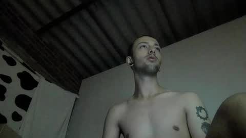 Snapshot of zackcum_ chatting on October 20, 2025, 6:47 am for you Zack online show from October 20, 2025, 6:47 am