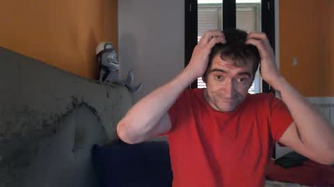 Snapshot of zackhot31 chatting on October 5, 2025, 7:07 am Ivan online show from October 5, 2025, 7:07 am