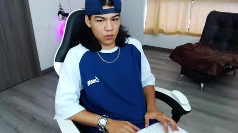 zackss_player online show from October 22, 2025, 7:57 pm