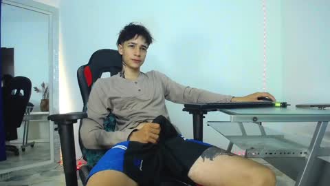 zack online show from December 5, 2024, 11:18 pm