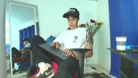 zack online show from February 11, 2025, 8:52 pm