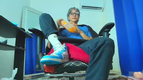 zack online show from March 6, 2025, 6:41 am