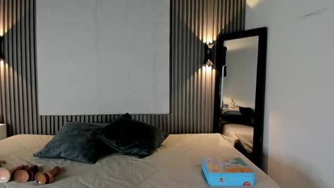 zafira online show from April 4, 2026, 12:24 pm