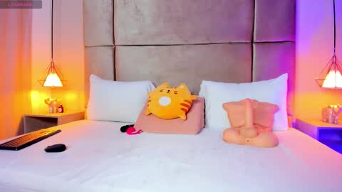 Snapshot of zafiro11_ chatting on February 23, 2026, 12:02 pm Zafiro online show from February 23, 2026, 12:02 pm