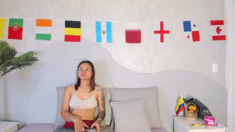 Zafiro and Amber online show from June 27, 2026, 2:12 pm