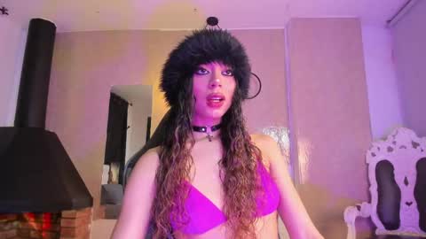 zahara___1 online show from June 8, 2026, 4:13 am
