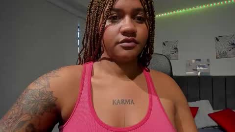 Snapshot of zahra_rose chatting on March 10, 2025, 11:42 am zahra_rose online show from March 10, 2025, 11:42 am