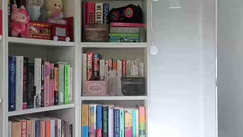 zahrabliss online show from October 11, 2025, 6:17 pm