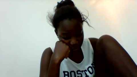 zainxxxx online show from February 25, 2026, 7:01 pm