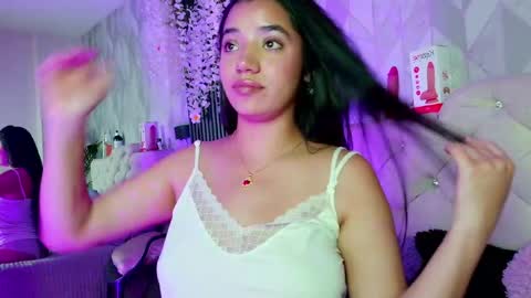 Zaira Bonny online show from June 4, 2026, 11:22 pm