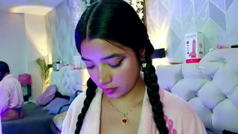 Zaira Bonny online show from June 12, 2026, 5:23 pm