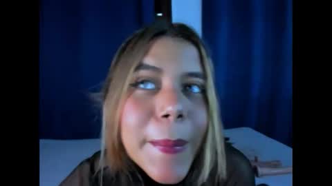 Snapshot of zaira_luxee chatting on November 28, 2025, 3:58 pm zaira_luxee online show from November 28, 2025, 3:58 pm